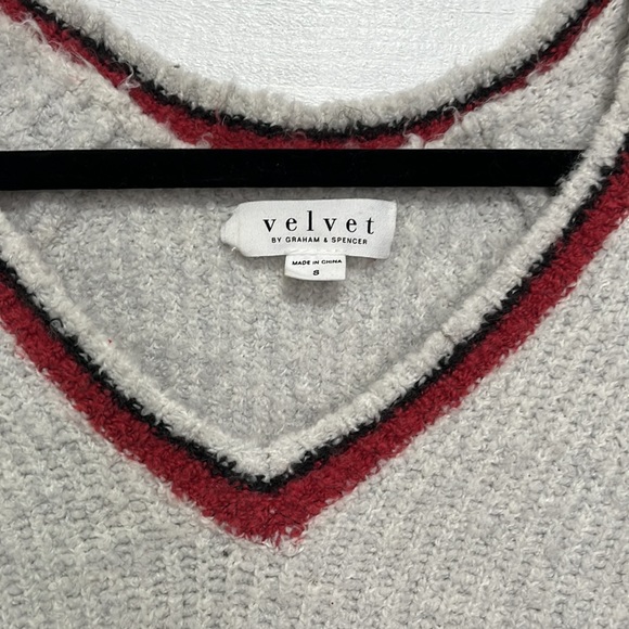 Velvet by Graham and Spencer sweater - Picture 3 of 4
